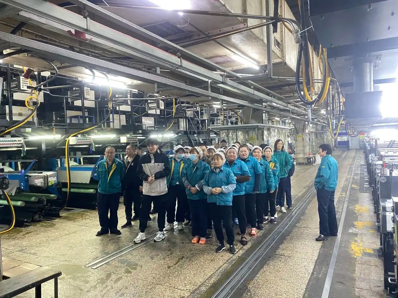 Changshu polyester ua kev xyaum khiav tawm xwm txheej ceev